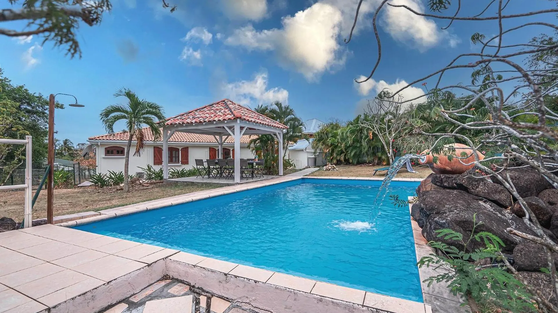 Villa Diamantina contacts